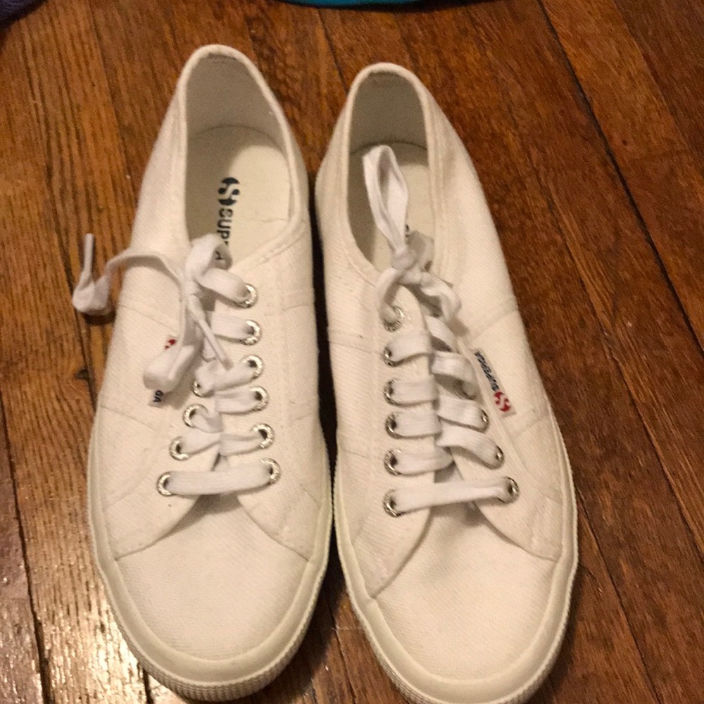 white supergas!!